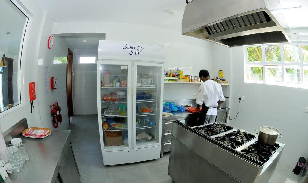 Ariston Dhangethi Inn Exterior photo