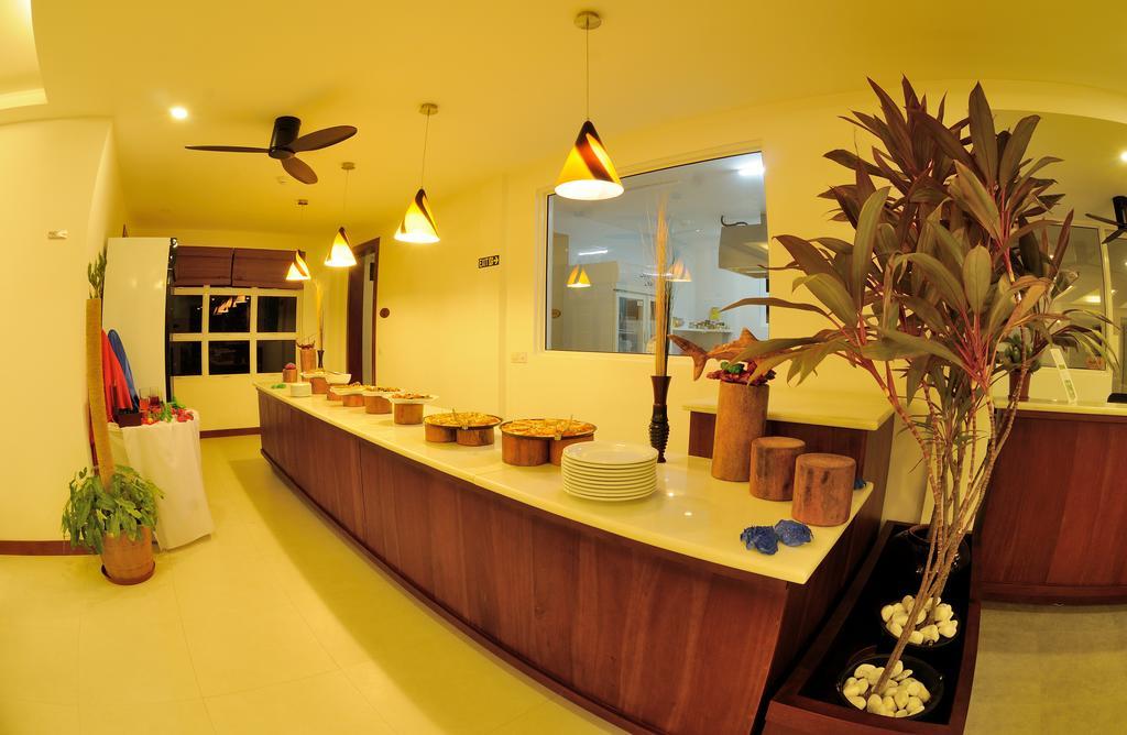 Ariston Dhangethi Inn Exterior photo