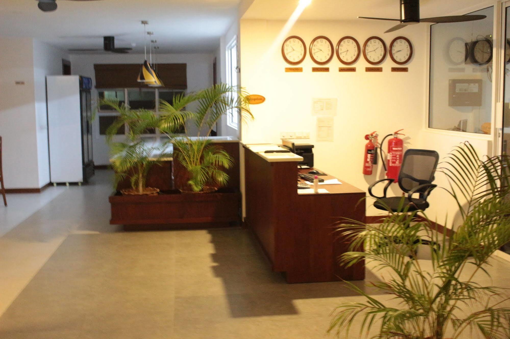 Ariston Dhangethi Inn Exterior photo