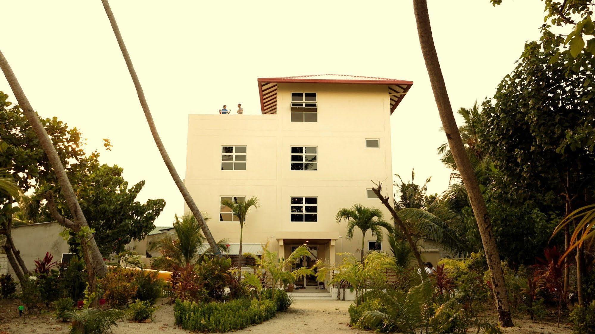 Ariston Dhangethi Inn Exterior photo