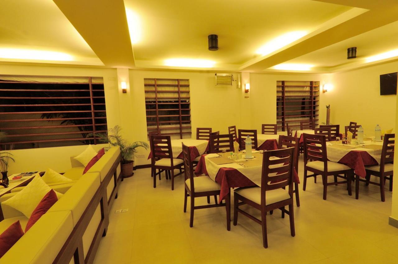 Ariston Dhangethi Inn Exterior photo