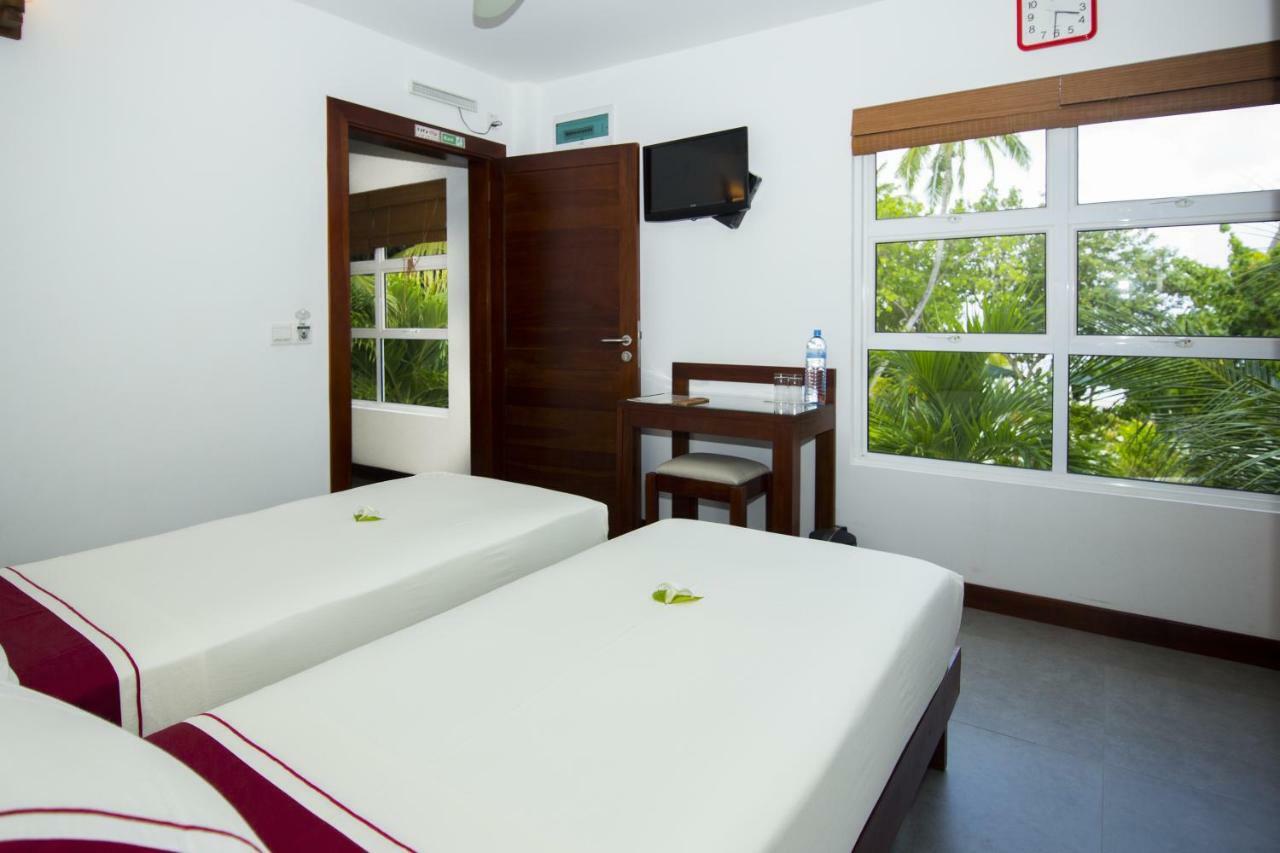 Ariston Dhangethi Inn Exterior photo